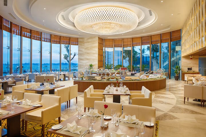 Wyndham Legend Halong Hotel restaurant in Halong, Other than US/Canada